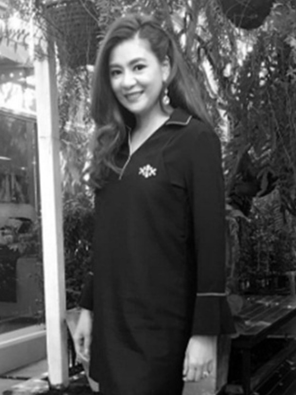 วันสิริ อ่องอำไพ